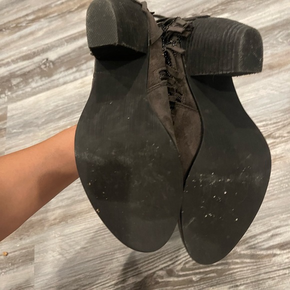 Fringe boot - Picture 4 of 5